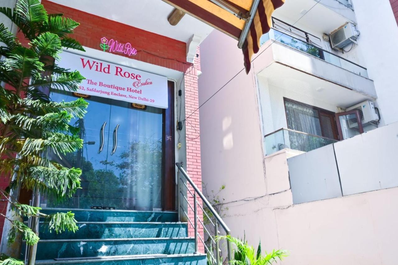 Hotel Wild Rose New Delhi Ngoại thất bức ảnh